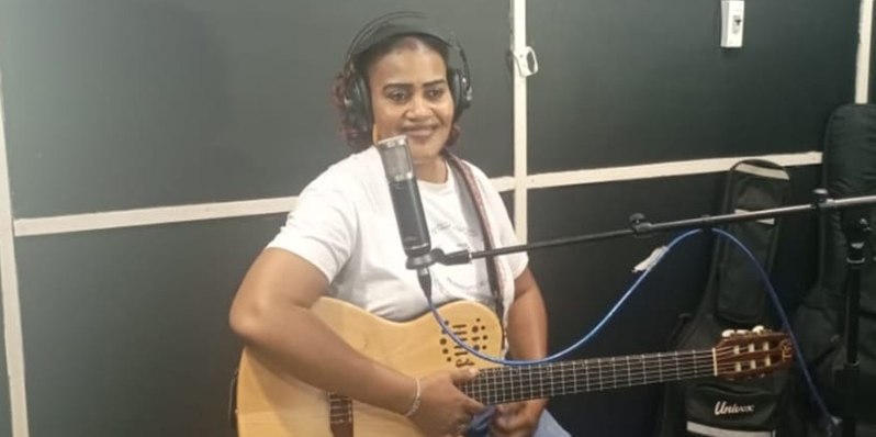 AMSA BARRY - studio